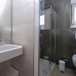 Awesome In Apartamento Rogoznica (Sibenik-Knin)