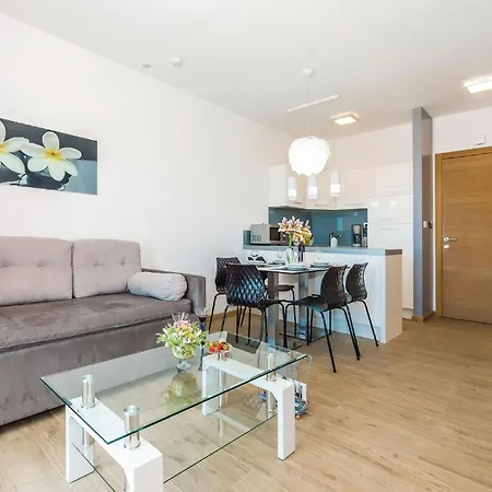 Apartment Awesome In Rogoznica