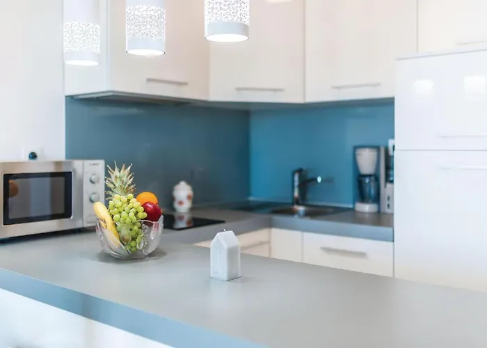 Appartement Awesome In *